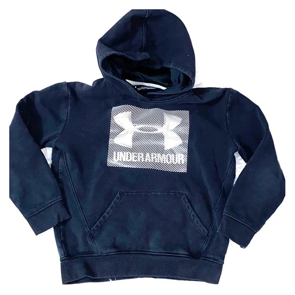 how do under armour hoodies fit